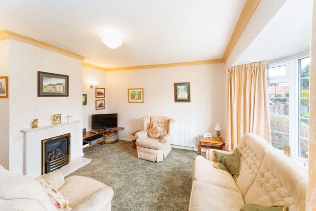 22 Whitby Drive, York photo 3