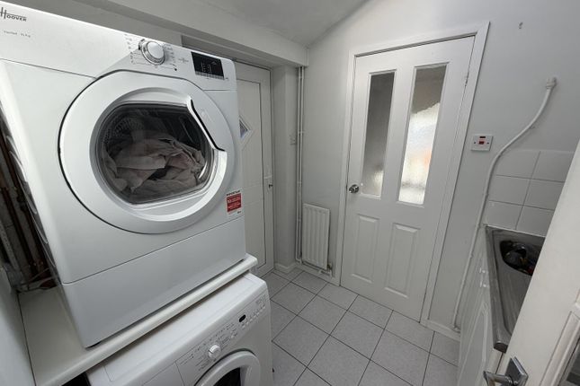 3, Rangemore Avenue, Manchester photo 3