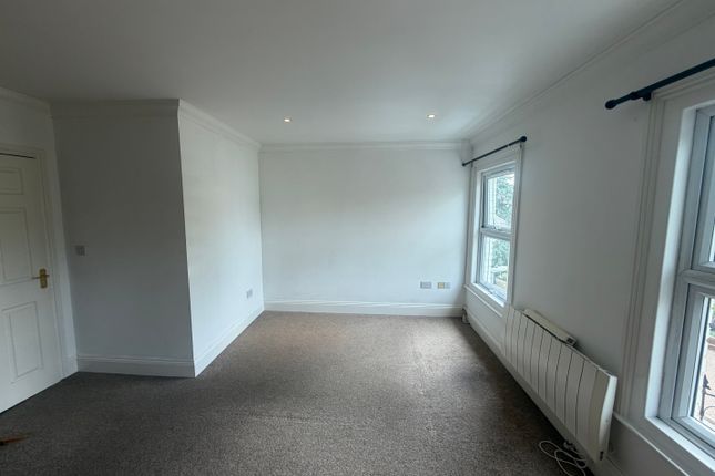 Flat 3, Taunton photo 2