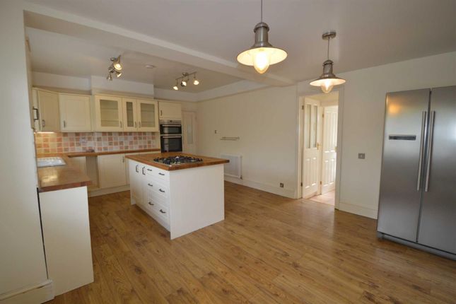 Beauvaris, Eridge Road, Crowborough photo 3