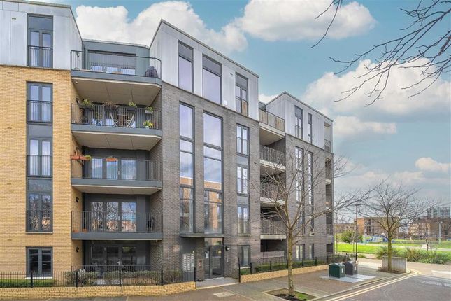 Thumbnail Flat for sale in Offenham Road, London