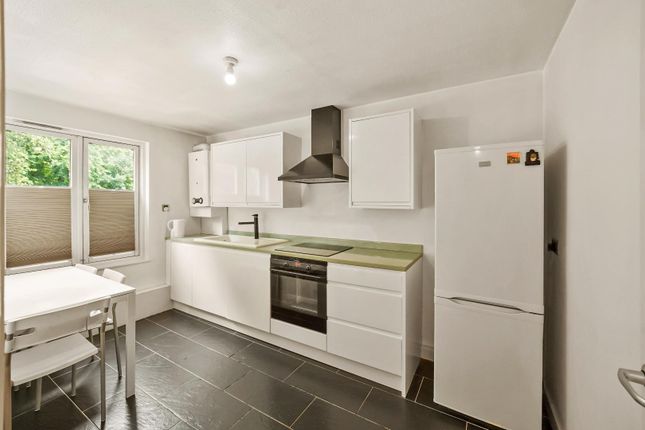 25, Barker Drive, London photo 4