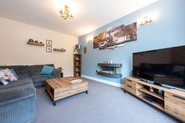 4 Roseacre Gardens, Ormskirk photo 4