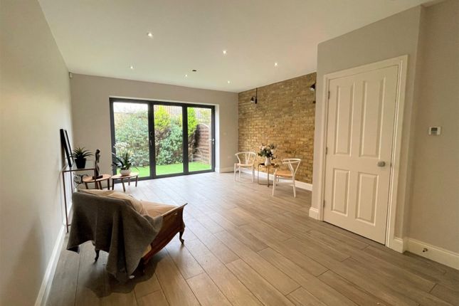 7, Queens Passage, Chislehurst photo 4