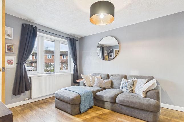 22 Morton Close, Warrington photo 2