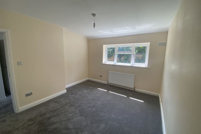 166, Cherry Orchard Road, Birmingham photo 4
