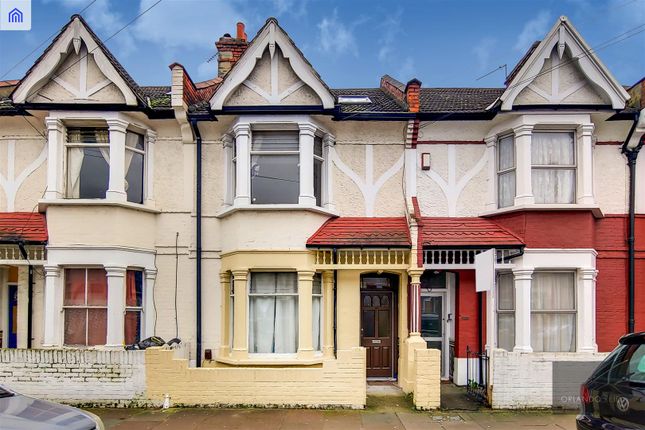 Terraced house to rent in Valnay Street, London