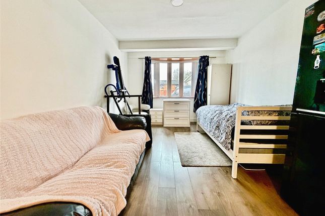 29, Honeycroft Hill, Uxbridge photo 4