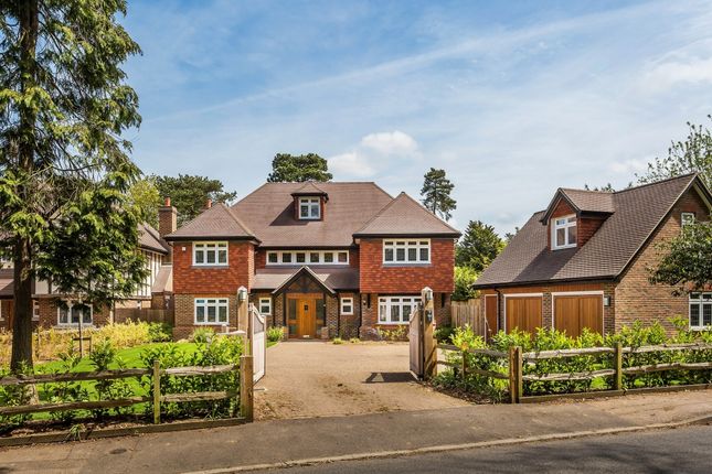 Detached house to rent in Westhall Road, Warlingham CR6