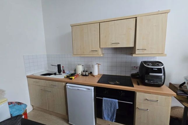 46 Pembroke Buildings, Cambrian Place, Swansea photo 4