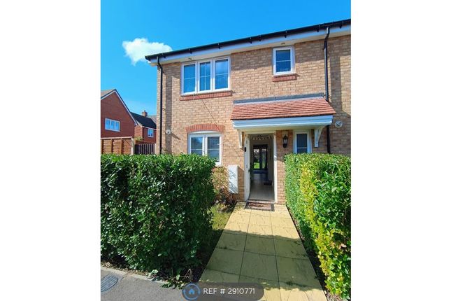 Duffet Drive, Hatchwood Mill, Winnersh, Wokingham photo 2