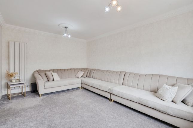 58, Westbourne Avenue, Greater Manchester photo 3