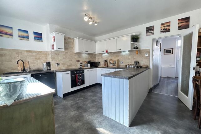 15, Khartoum Road, Weymouth photo 3