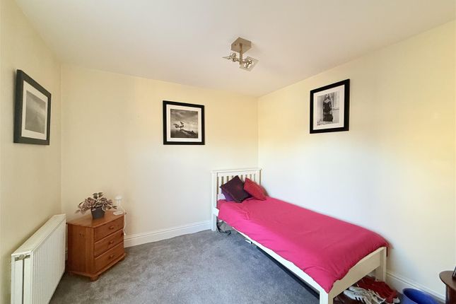 75A, Micklehurst Road, Mossley photo 5