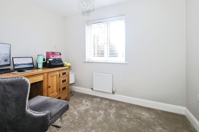 Atheron Grove, Coventry photo 3