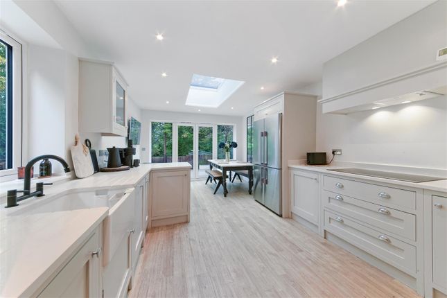 12a, Longdown Lane North, Epsom photo 2