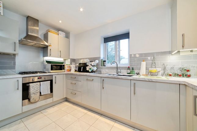 14, Goodwin Drive, Arlesey photo 2