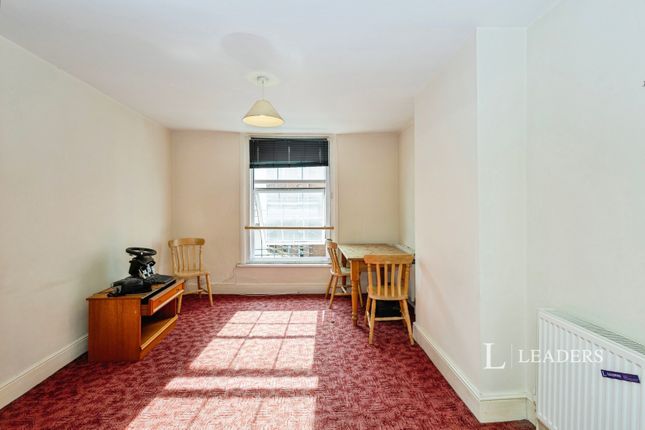 Flat 3 19-21 Kent Road, Southsea, Southsea photo 4