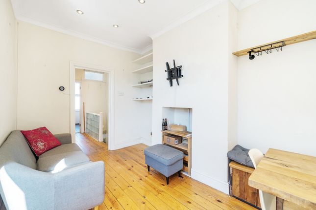 41, Danbrook Road, London photo 2