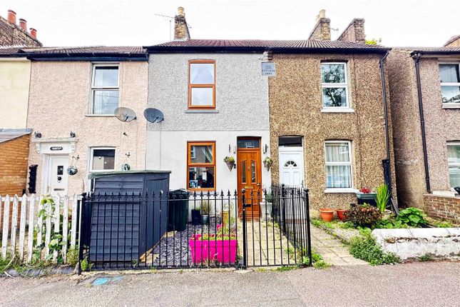 Thumbnail Terraced house for sale in Colney Road, Dartford
