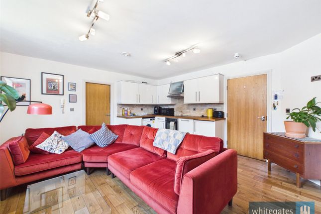 2 Rodley Lodge,, Town Street, Leeds photo 2