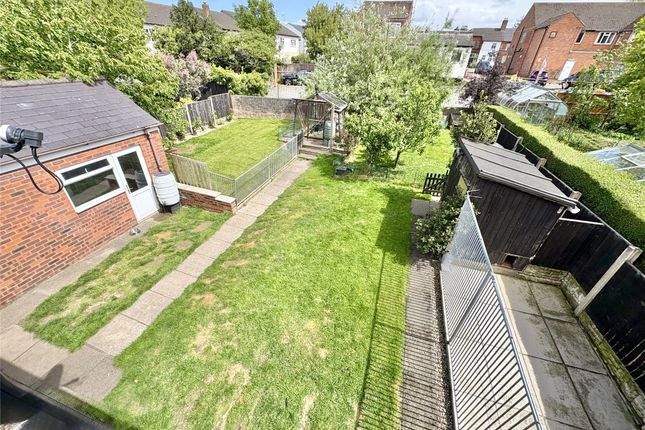 22, Rose Gardens, Neston photo 2