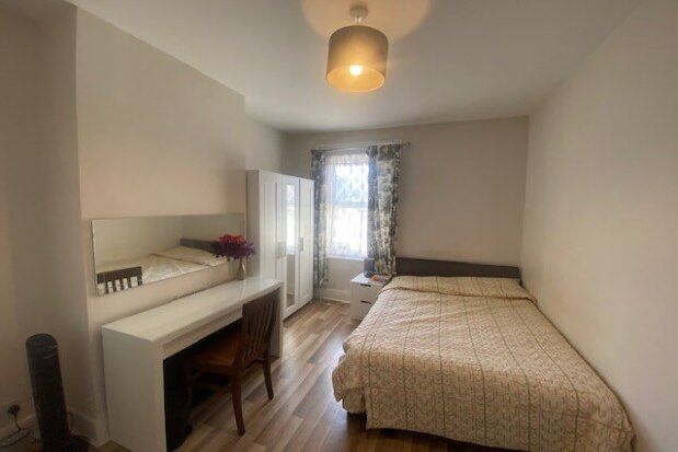 Room to rent in Royate Hill, Bristol