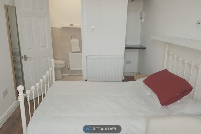 Room To Rent In Stourbridge Road Dudley Dy1 Zoopla
