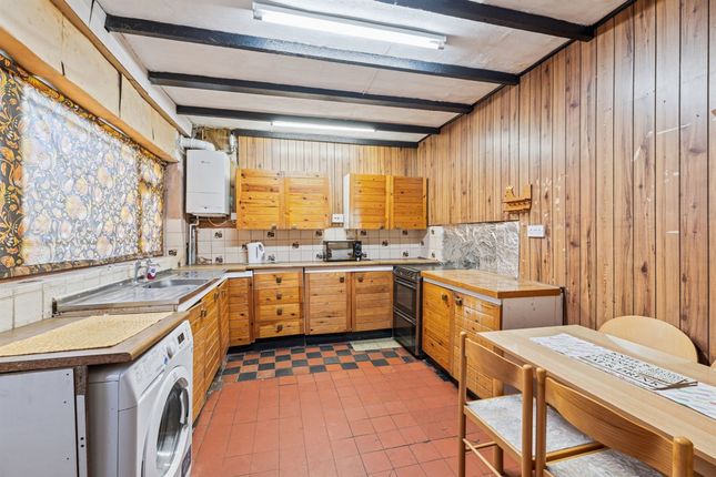 2 Sandfields, Frodsham photo 3