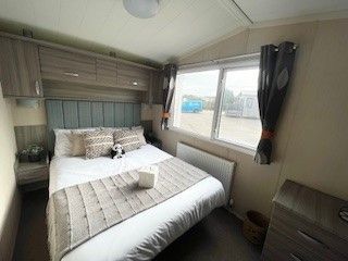 Broadland Sands Holiday Park, Corton photo 5
