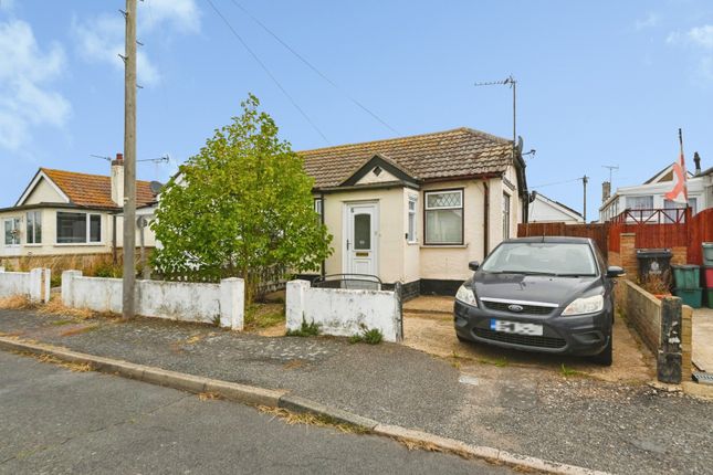 2-bed house on 6, Lavender Walk, Essex, £115,000