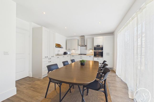 3, Hardwick Way, Leeds photo 3