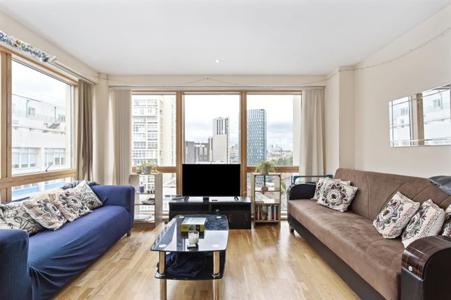 Thumbnail Flat to rent in Metro Central Heights, 119 Newington Causeway, Elephant And Castle, London