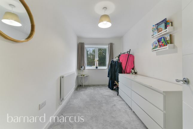 Flat to rent in Purley Downs Road, South Croydon