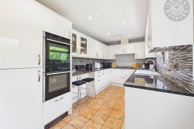 67, Valley View, Liskeard photo 2