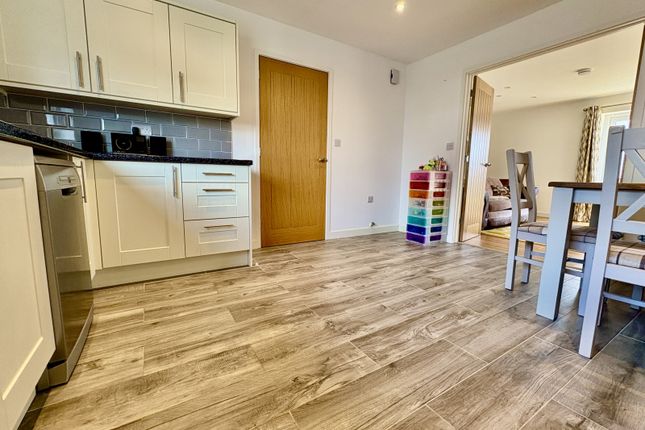 28 Cae'r Pandy, Penrhyncoch, Aberystwyth photo 5
