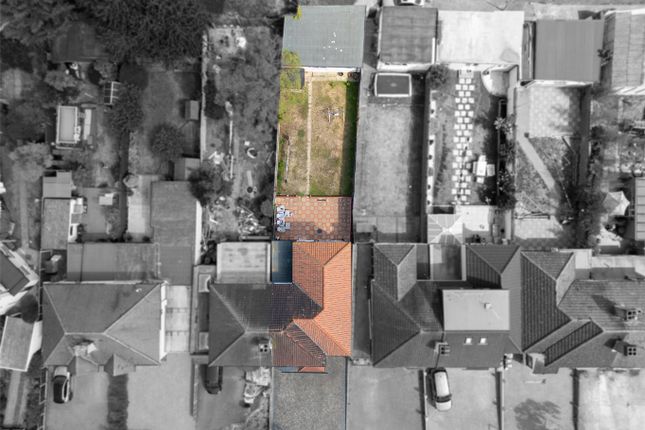19, Valley Drive, Gravesend photo 4