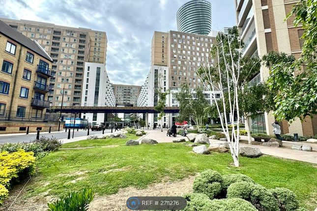 Close To Cross Harbor Dlr