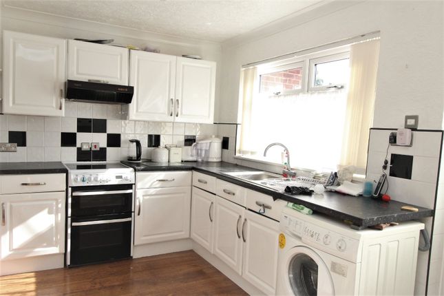 Terraced house for sale in Parkfield Drive, Hull, East Yorkshire