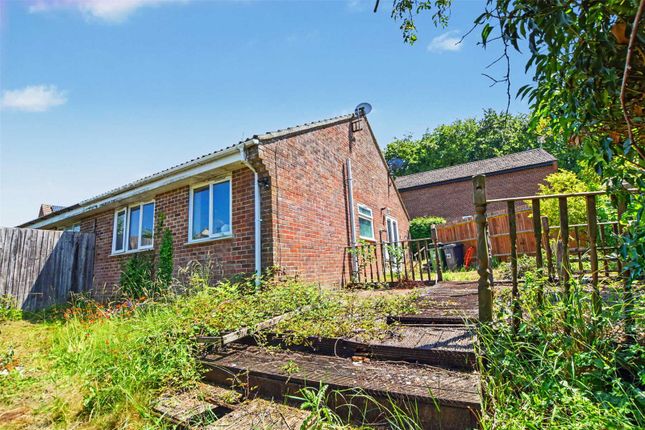 2-bed house on 23, Wincanton Close, Hants, £365,000