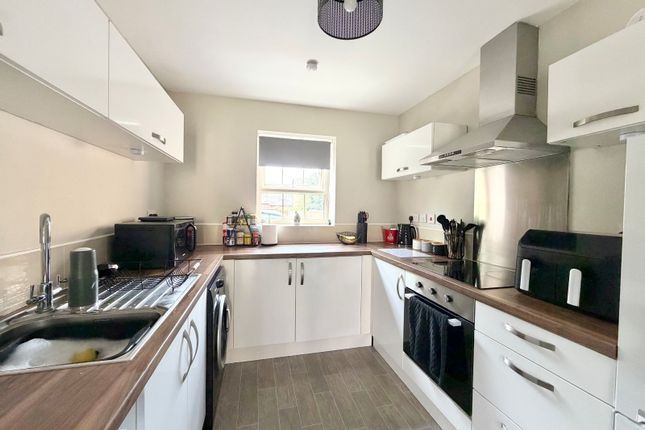 5, Wade Close, Barnsley photo 3