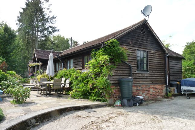 Moat Lane Cowden Edenbridge Tn8 2 Bedroom Barn Conversion For