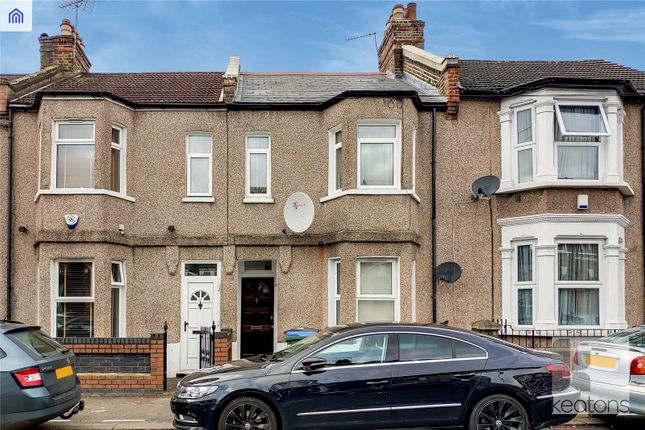 Thumbnail Flat for sale in Montague Road, Leytonstone, London