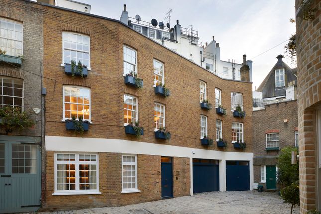 Terraced house for sale in Halkin Mews, London