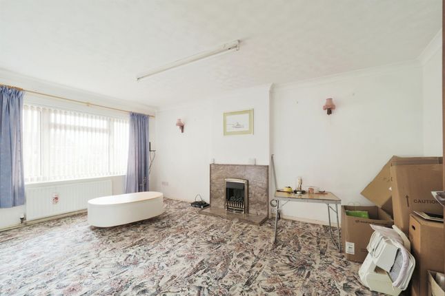 30, Valley View Drive, Scunthorpe photo 2