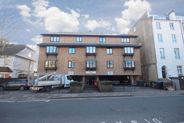 Flat for sale in Nightingale Court, Crystal Palace