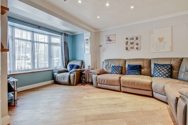 12 Risedale Hill, Hemel Hempstead photo 4
