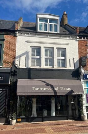 Retail premises to let in Lower Richmond Road, London