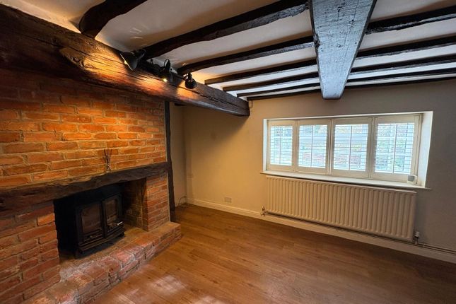2 Bushylease Cottages,, Redlands Lane, Farnham photo 3