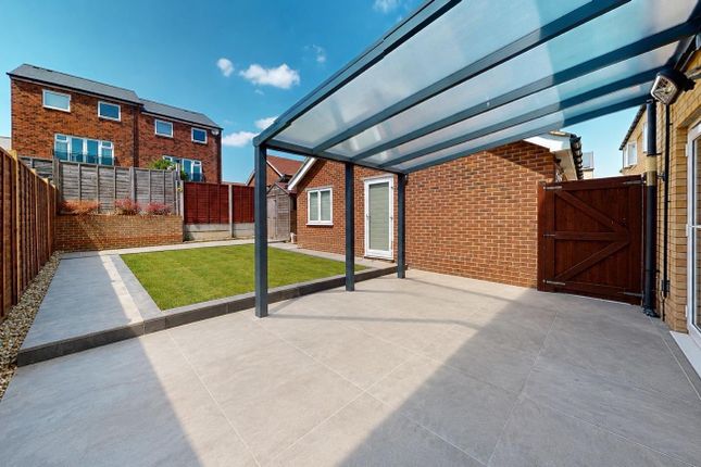 6, Dexter Drive, Milton Keynes photo 2